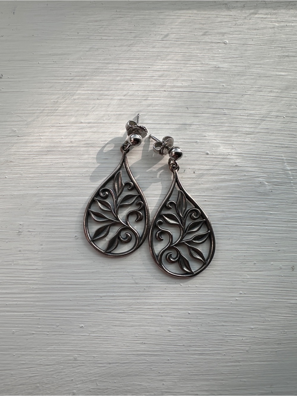 James Avery Retired Abounding Vine Earrings in sterling silver.